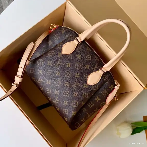 First bag ru Vuitton PM RIVOLI Louis 0607